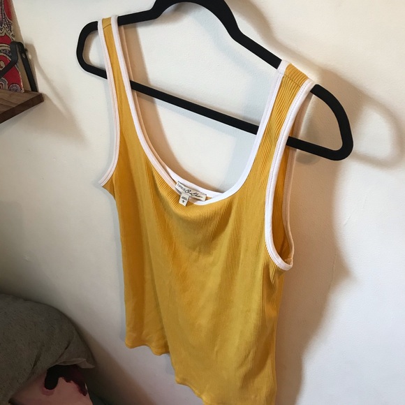 Express One Eleven Tank - Picture 5 of 5